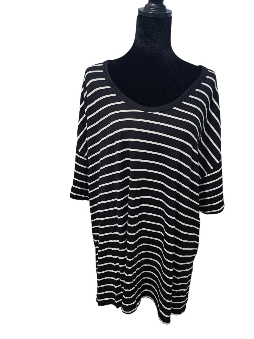 Old Navy Black and White Striped Tunic Top - Picture 2 of 3